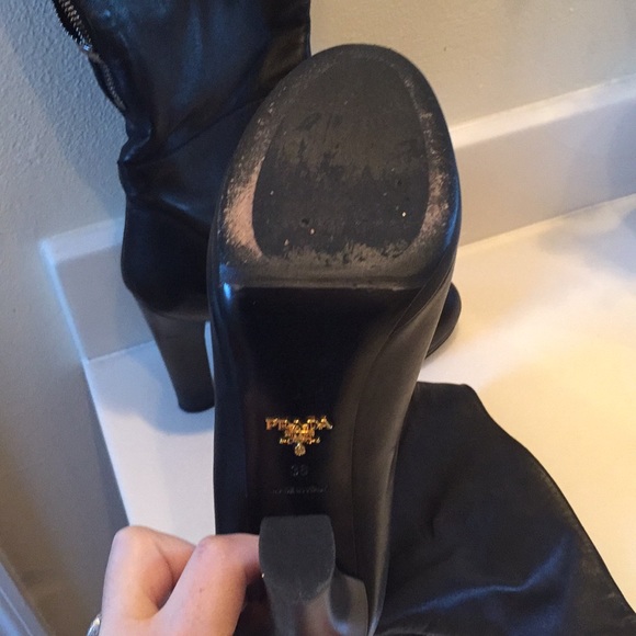 Prada leather pump boots with zipper back . Sz 38 - Picture 4 of 5